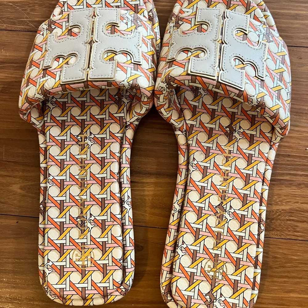 Tory Burch Women's Sandals - White and Orange Pattern